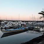 Mar *
